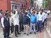 Jabalpur News: जबलपुर में नगर निगम कर्मचारियों ने शुरु की हड़ताल, पुरानी पेंशन नीति लागू करने सहित रखी ये मांग