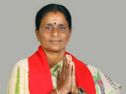 DMK member elected as chairman of Puliyur municipality in Karur கரூர் : கம்யூனிஸ்ட் கட்சிக்கு ஒதுக்கப்பட்ட பேரூராட்சி தலைவர் பதவியை திமுக கைப்பற்றியது