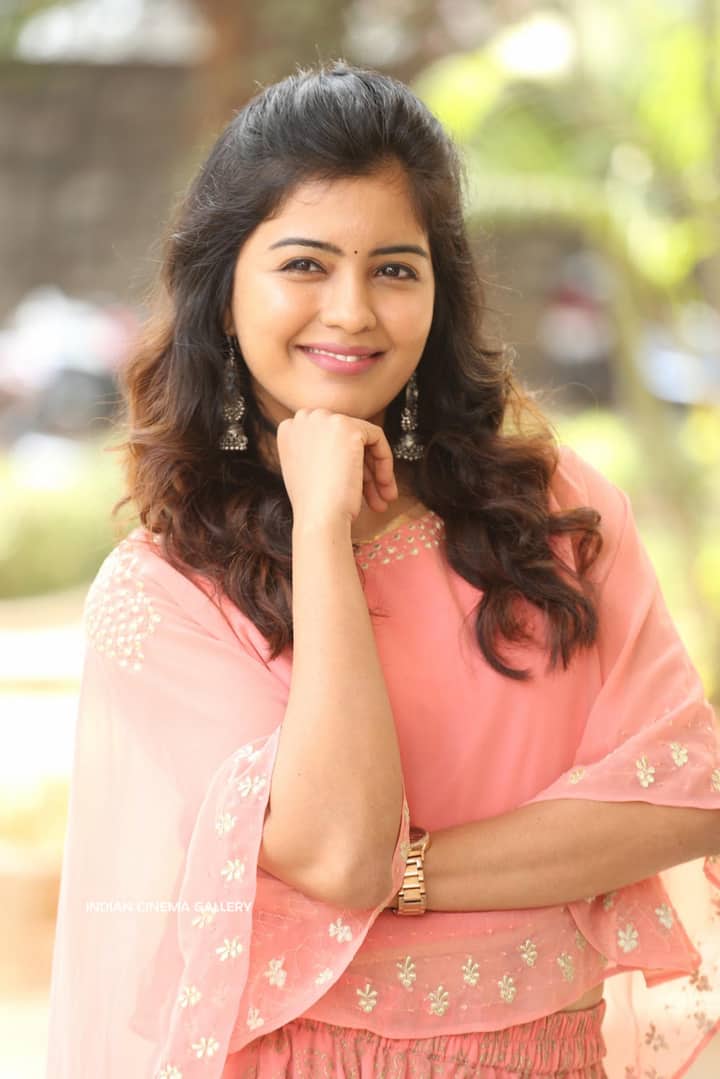 பிகில் படத்தில் தென்றல் என்ற கதாபாத்திரத்தில் நடித்தார்
