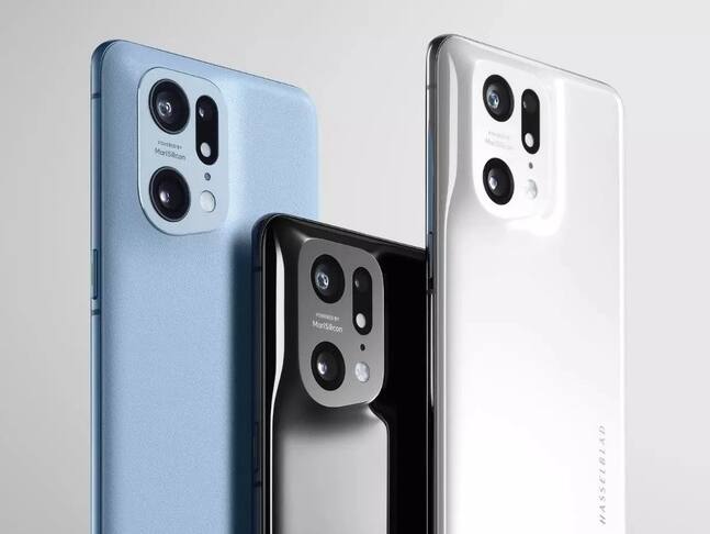 ओप्पो ने MWC 2022 में अपने Find X5 सीरीज के स्मार्टफोन्स को शोकेस किया. कंपनी ने इवेंट में Find X5 और Find X5 Pro को दिखाया. इस महीने के आखिर में भारत में Find X5 सीरीज के स्मार्टफोन लॉन्च होने की उम्मीद है. इस सीरीज में तीन स्मार्टफोन शामिल हैं- Find X5, Find X5 Pro और Find X5 Lite. ओप्पो फाइंड एक्स5 प्रो स्नैपड्रैगन 8 जेन 1 चिपसेट के साथ आएगा, जबकि वेनिला वर्जन क्वालकॉम स्नैपड्रैगन 888 प्रोसेसर के साथ आएगा. ओप्पो फाइंड एक्स 5 लाइट मीडियाटेक डाइमेंसिटी 900 के साथ आने वाला है.