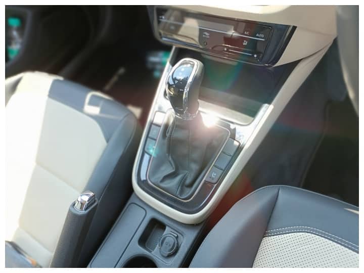 Skoda Slavia 1.5 TSI DSG automatic review: More power at a price check here model specification engine and more पावर और लग्जरी के साथ आने वाली यह स्पोर्ट्स सेडान महज इतने सेकंड में पकड़ लेती है 0 से 100 की स्पीड, इस मामले में SUV को देती है टक्कर