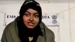 Ukraine Crisis: অতিকষ্টে পৌঁছেছেন রোমানিয়ায়, উদ্ধারের আবেদন কলকাতার ফারহানার।Bangla News