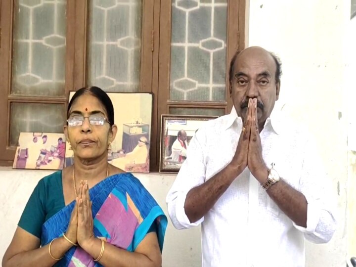 மைத்துனர் மனைவிக்கு பேரூராட்சி தலைவர் பதவி - பூம்புகார் திமுக எம்.எல்.ஏவை கண்டித்து பதவியை ராஜினாமா செய்த நிர்வாகி