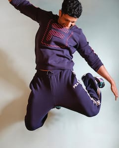 Farhan Akhtar : महिन्याभरात फरहान कमवतो 'एवढे' कोटी रुपये; पाहा फोटो