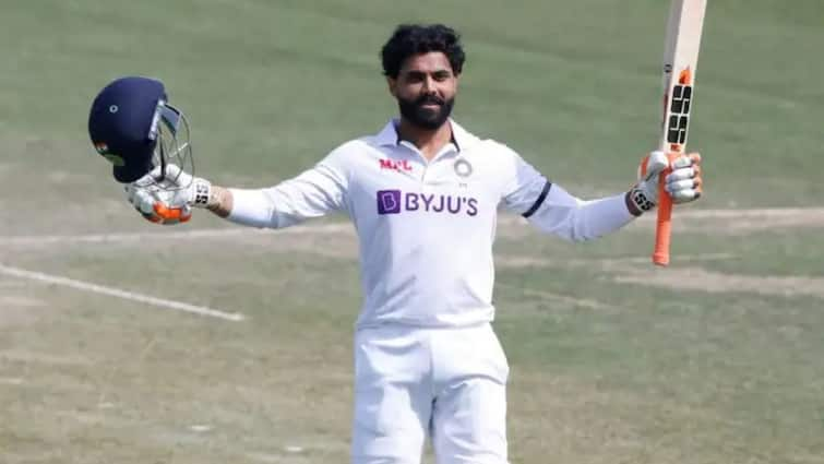 IND v SL 1st Test day 2: ravindra jadeja first ever player share three century partnerships for 6th wicket or lower mohali test IND v SL 1st Test day 2: ‘জুটিতে লুটি’, মোহালিতে ১৭৫ রানের ইনিংসে অনন্য রেকর্ড জাডেজার