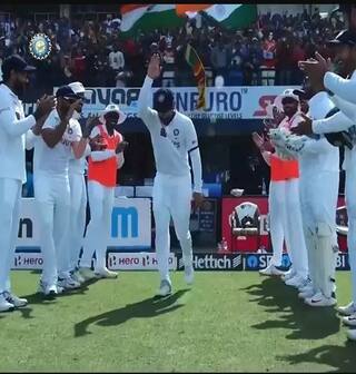 IND vs SL: ਵਿਰਾਟ ਕੋਹਲੀ ਨੂੰ ਮੋਹਾਲੀ 'ਚ 'ਗਾਰਡ ਆਫ ਆਨਰ' ਨਾਲ ਕੀਤਾ ਗਿਆ ਸਨਮਾਨਿਤ, ਕਪਤਾਨ ਰੋਹਿਤ ਨੂੰ ਲਗਾਇਆ ਗਲੇ