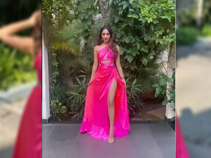 ‘शेरशाह’ फेम बॉलिवूड अभिनेत्री कियारा अडवाणी आजकाल तिची बहीण इशिताच्या लग्नात खूप धमाल करत आहे.