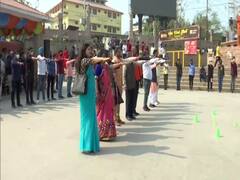 UP Election 2022: वाराणसी में BHU के वॉलंटियर्स ने चलाया वोटरों को जागरूक करने का अभियान, देखें तस्वीरें