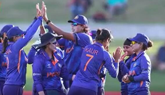 IND W vs PAK W: విమెన్ వరల్డ్ కప్ లో టీమిండియా శుభారంభం| ABP Desam