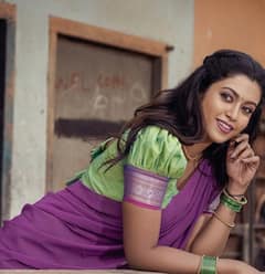 Actress roshini haripriyan : பாவடை தாவணியில் கலக்கும் ரோஷினி ஹரிப்ரியனின் வைரல் க்ளிக்ஸ்..!