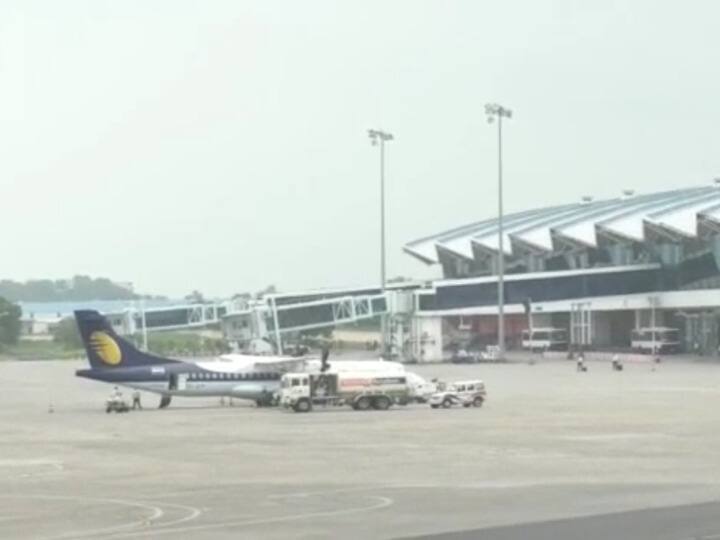 Airport in Madhya Pradesh  India 's largest airport may soon be built between Indore-Bhopal in Madhya Pradesh ann Airport in Madhya Pradesh: मध्य प्रदेश में जल्द बन सकता है देश का सबसे बड़ा एयरपोर्ट, जानिए क्या है पूरी प्लानिंग