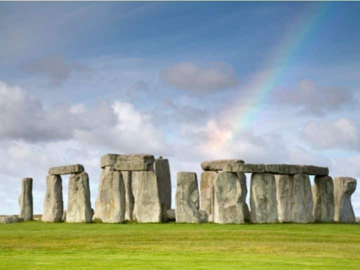 Stonehenge, World's Most Famous Prehistoric Monument, Served As Solar Calendar, Says Study Solstice Alignment Stonehenge, World's Most Famous Prehistoric Monument, Served As Solar Calendar: Study