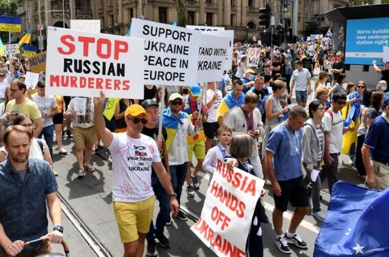 Russia Ukraine War: ਯੂਰਪ 'ਚ ਯੂਕਰੇਨ ਦੇ ਸਮਰਥਨ 'ਚ ਸੜਕਾਂ ਤੇ ਉਤਰੇ ਲੋਕ