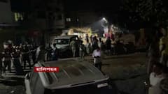 Halisahar Bombing: তৃণমূল কাউন্সিলরের বাড়ি লক্ষ্য করে বোমাবাজি, ক্ষতিগ্রস্ত গাড়ি।Bangla News