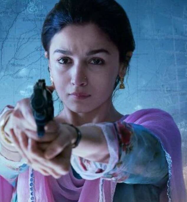 आलिया भट्टच्या 'राजी' सिनेमाने बॉक्स ऑफिसवर 100 कोटींपेक्षा अधिक कमाई केली होती. या सिनेमाने जवळपास 195 कोटींची कमाई केली होती.