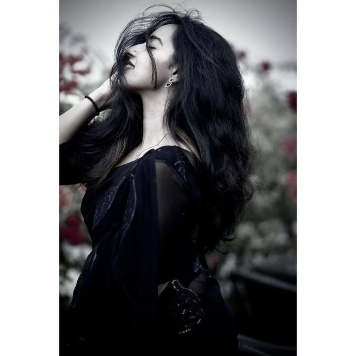 உன் தனிமைக் கதவின் தாள் நீக்கவா