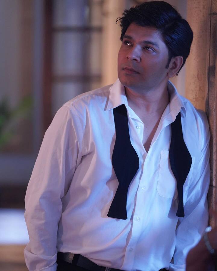 অঙ্কিতের জনপ্রিয় গানগুলির মধ্যে অন্যতম ‘এক ভিলেন’ ছবির গান ‘তেরি গলিয়াঁ’। ২০১৫ সালে এই গানটির জন্যই তিনি ফিল্মফেয়ার পুরস্কার পান। ছবি সৌজন্যে https://www.instagram.com/ankittiwari/
