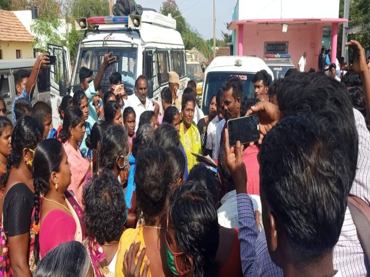Thumbaipatti girl's death near maduurai Melur officers Talks with relatives Madurai melur: நீதிபதி வரணும்.. இழப்பீடு தரணும்.. மதுரை மேலூரில் அடங்காத பதட்டம்.. தொடரும் பேச்சுவார்த்தை!