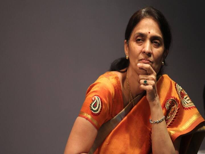 Chitra Ramakrishna former MD CEO NSE arrested by CBI alleged stock market manipulation case Chitra Ramakrishna Arrested: என்.எஸ்.இ.யின் முன்னாள் சி.இ.ஓ. சித்ரா ராமகிருஷ்ணன் கைது - சி.பி.ஐ. நடவடிக்கை...!