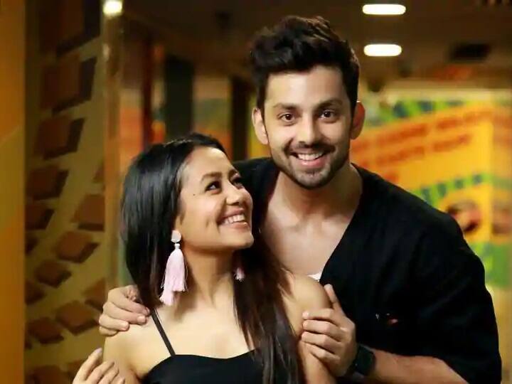 बॉलीवुड सिंगर से टीवी रिएलिटी शोज़ की जज बनने वाली नेहा क्क्कड़ का ब्रेकअप भी काफी सुर्खियों में रहा था. नेहा फिल्म अभिनेता हिमांश कोहली को डेट कर रही थीं. हिमांश से ब्रेकअप के बाद नेहा डिप्रेशन में चली गई थीं.