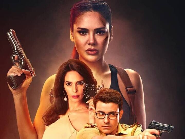 नकाब (Nakaab)- यह सीरिज एक क्राइम थ्रिलर है जिसमें मल्लिका ने ग्लैमरस रोल निभाया है. वहीं ईशा गुप्ता एक पुलिस ऑफिसर के रोल में दिखी हैं.