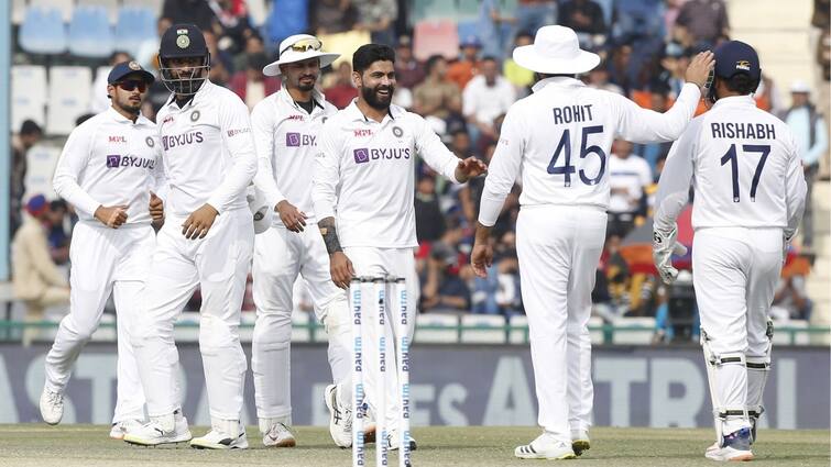 IND vs SL, 1st Test: India won the match by innings and 222 runs against Sri Lanka Day 3 at Punjab Cricket Association Stadium IND vs SL, Innings Highlight: কোহলির সেঞ্চুরি টেস্টে বিরাট জয় ভারতের, সিরিজে এগিয়ে গেল টিম ইন্ডিয়া
