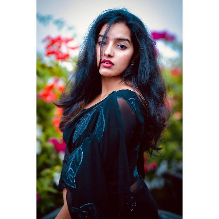 மலர்மஞ்சம் விழி கெஞ்சும் மனம் அஞ்சுமல்லவா