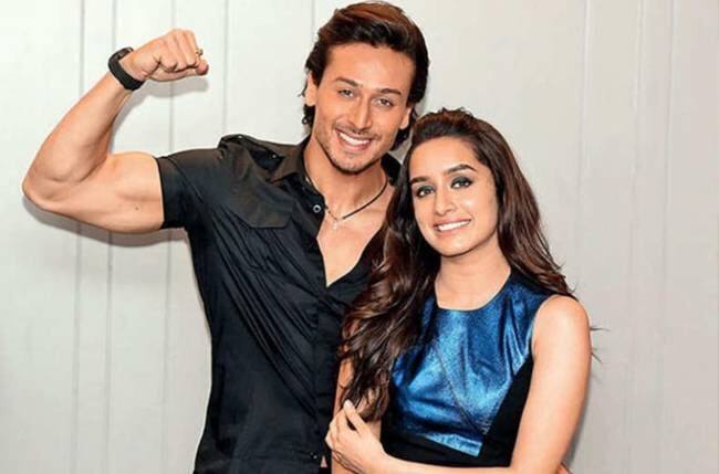 बॉलीवुड के एक्शन हीरो टाइगर श्रॉफ (Tiger Shroff) और अभिनेत्री श्रद्धा कपूर (Shraddha kapoor) स्कूल के दिनों मेें क्लासमेट रह चुके हैं. ये दोनों मुंबई के अमरीकन स्कूल ऑफ बॉम्बे में एक ही क्लास में पढ़ाई किया करते थे.