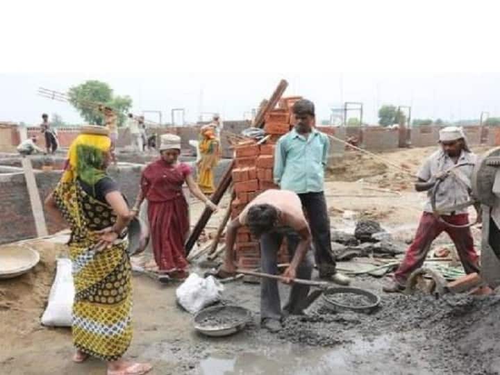 E-Shram Portal Registration Process is easy and here you take all information  ई-श्रम पोर्टल पर इस तरह करवा सकते हैं ऑनलाइन रजिस्ट्रेशन, बेहद आसान है प्रक्रिया, जानें यहां