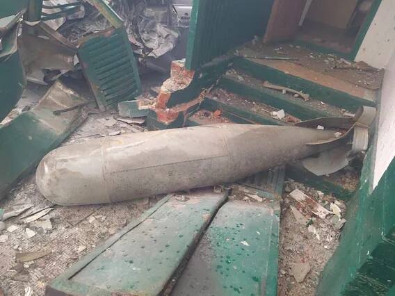 russia army and soldiers dropped bombs on residential area and home in chernihiv city ખતરનાક થઇ રહી છે રશિયન સેના, યૂક્રેનના આ મોટા શહેરમાં લોકોના ઘરો પર ફેંક્યા બૉમ્બ, રહેણાંક વિસ્તારો થયા તબાહ, જાણો વિગતે