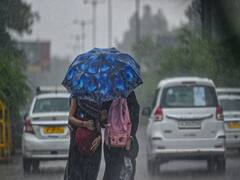 Delhi Rain Alert: दिल्ली में बदल रहा मौसम का मिजाज, बारिश और तेज हवाएं करेंगी परेशान, जानें- कब मिलेगी राहत
