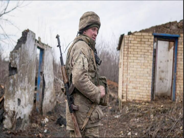 Ukraine-Russia War: Russia announces ceasefire for civilian evacuation, but fighting continues Ukraine- Russia War: रूस ने नागरिकों की निकासी के लिए संघर्ष-विराम की घोषणा की, लेकिन लड़ाई जारी