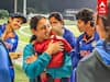 ICC Women World Cup 2022: பாக்., கேப்டனின் மகளை கொஞ்சித் தீர்த்த இந்திய வீராங்கனைகள்!