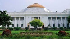 WB Budget Session: বাজেট অধিবেশনে BJP-বিক্ষোভের জের, বিধানসভা থেকে বেরিয়ে যেতে উদ্যত হন রাজ্যপাল | Bangla News