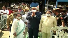 CM-Governor Meet: বিধানসভাকাণ্ডের পর রাজভবনে গিয়ে রাজ্যপালের সঙ্গে সাক্ষাৎ মুখ্যমন্ত্রীর | Bangla News