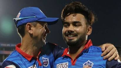 IPL 2022 Full Schedule CSK, MI, KKR, RR, RCB, SRH, DC Here is Complete Team Wise Time Table Schedule Fixtures Date Time IPL 2022 Schedule: ট্রফিহীন দিল্লির সামনে শুরুতেই পাঁচবারের চ্যাম্পিয়ন মুম্বই, পন্থদের বাকি ম্যাচ কবে?