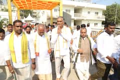 Telangana Finance Minister Harish Rao Offers Prayers At Yadadri Temple Ahead Of Presenting Budget