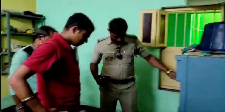 Adventurous theft by breaking lock in Bankura, picture of suspect caught on CCTV Bankura: বাঁকুড়ায় তালা ভেঙে দুঃসাহসিক চুরি, সিসিটিভিতে ধরা পড়ল সন্দেহভাজনের ছবি