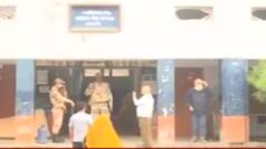 અમદાવાદના નારણપુરામાં બાઈક આવેલા શખ્સોએ મહિલા પર એસિડ ફેંક્યું, જુઓ ગુજરાતી ન્યુઝ