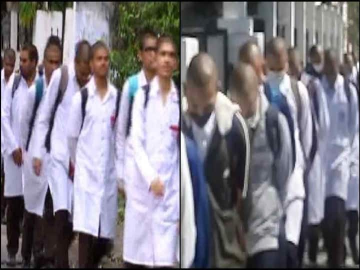 Uttarakhand A video allegedly taken at a medical college students ragging - Watch video Watch video : சீனியர்ஸ் ராக்கிங்? முதலாமாண்டு மாணவர்கள் 27 பேருக்கு மொட்டை... வெளியான பரப்பரப்பு வீடியோ!