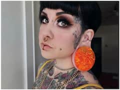 अजीबो-गरीब हरकत! विश्व रिकॉर्ड बनाने के लिए इस महिला ने किए अपने कान के छेद 3.3 इंच बड़े