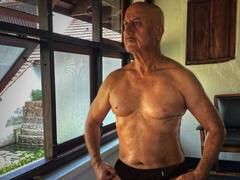 Anupam Kher Gives A Glimpse Of His Toned Body On 67th Birthday