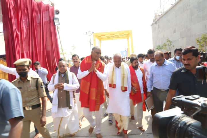 The Telangana FinMin with other leaders at Yadadri temple. (Image: Special arrangement)
