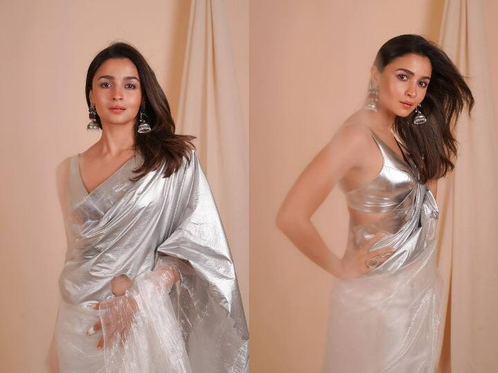 आलिया भट्ट (Alia Bhatt) अपनी एक्टिंग के साथ लुक्स के लिए जानी जाती हैं. वह हर बार अपने लुक्स से फैंस को दीवाना बना लेती हैं. आलिया वेस्टर्न हो या ट्रेडिशनल हर अवतार में बेहद सुंदर लगती हैं. जिसकी वजह से वह हमेशा सुर्खियों मेंबनी रहती हैं. (फोटो-सोशल मीडिया)