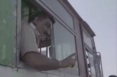 ઉત્તર પ્રદેશ ચૂંટણીઃ મિર્ઝાપુરમાં ગુજરાત પોલીસના જવાને કહ્યું- આવશે તો યોગી જ... વીડિયો વાયરલ થયા બાદ થઈ આ કાર્યવાહી