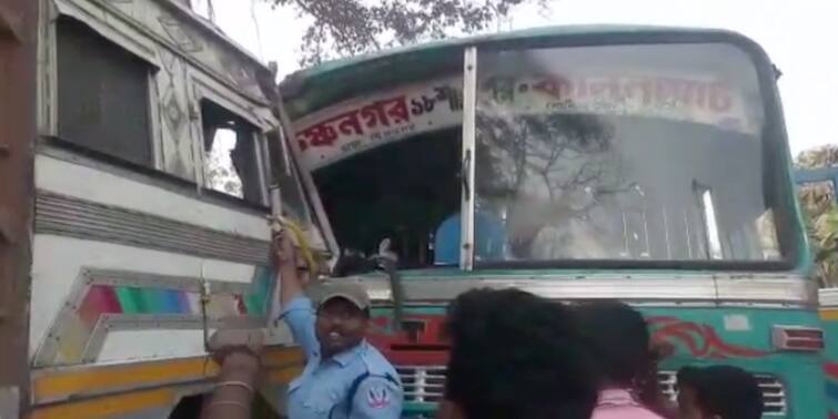 Nadia Bus accident Head on collation with a lorry, 10 passenger Injured taken to the hospital Nadia bus Accident: বাসের রেষারেষিতে ভয়াবহ দুর্ঘটনা, গুরুতর জখম ১০ যাত্রী