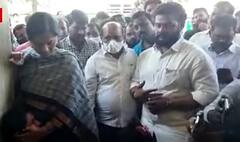 HighTension At Palasa: శ్రీకాకుళం జిల్లా పలాస పోలీసులపై గౌతు శిరీష ఆగ్రహం, భావోద్వేగం| ABP Desam