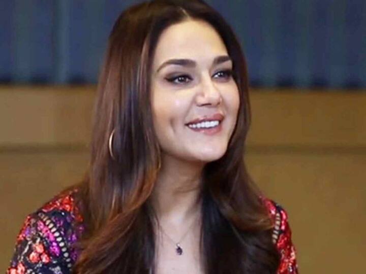 जब 12 साल की उम्र में क्लब जाने के लिए प्रीति ज़िंटा ने किया था कुछ ऐसा कि सातवें आसमान पर पहुंच गया था मां का गुस्सा!