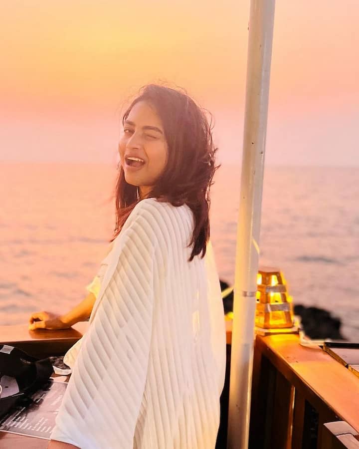 ఈ షోతో ఆమె పాపులారిటీ మరింత పెరిగింది.  (Photo Courtesy: Alekhya Harika Instagram)