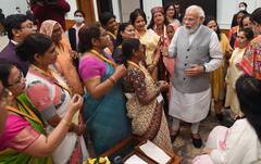 Women’s Day 2022: మీ విజయాలకు, సమాజానికి మీరు చేస్తున్న సేవకు సలాం, మహిళలకు ప్రధాని మోదీ ప్రశంస